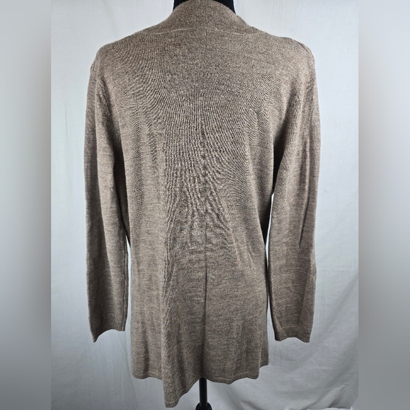 Cynthia Rowley Elegant Tan Women's Merino Wool Cardigan Sweater with Buckle Sz L - Picture 6 of 14